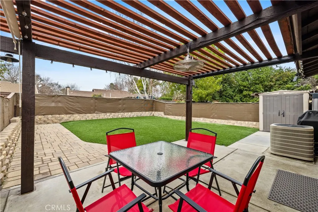 25637 Almendra, Valencia, California 91355 home-pic-23