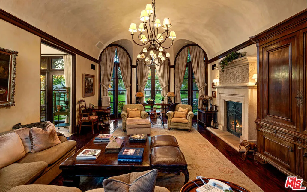 12721 Chalon Road, Los Angeles, California 90049 home-pic-13