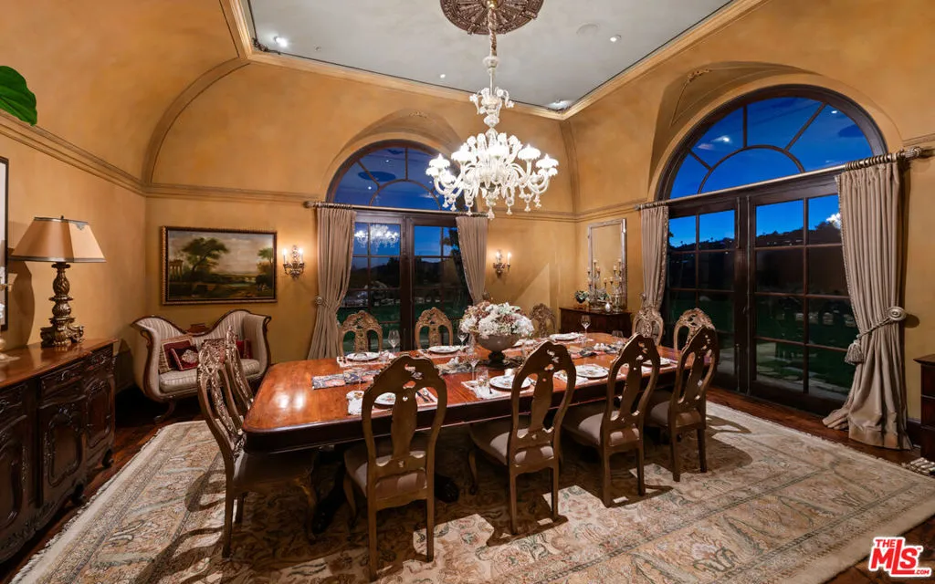 12721 Chalon Road, Los Angeles, California 90049 home-pic-10