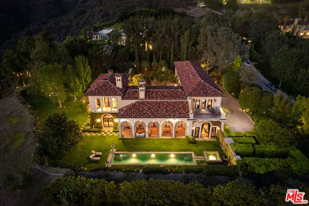 12721 Chalon Road, Los Angeles, California 90049 home-pic-23
