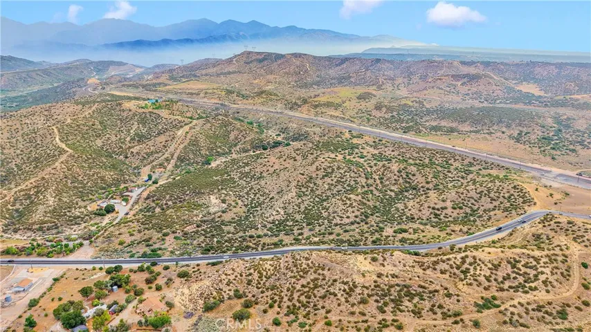 4550 Summit Valley Road, Hesperia, California 92345
