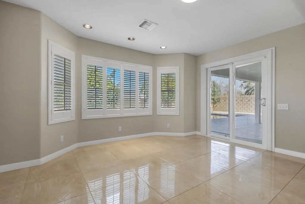 73390 Guadalupe Avenue, Palm Desert, California 92260 home-pic-11
