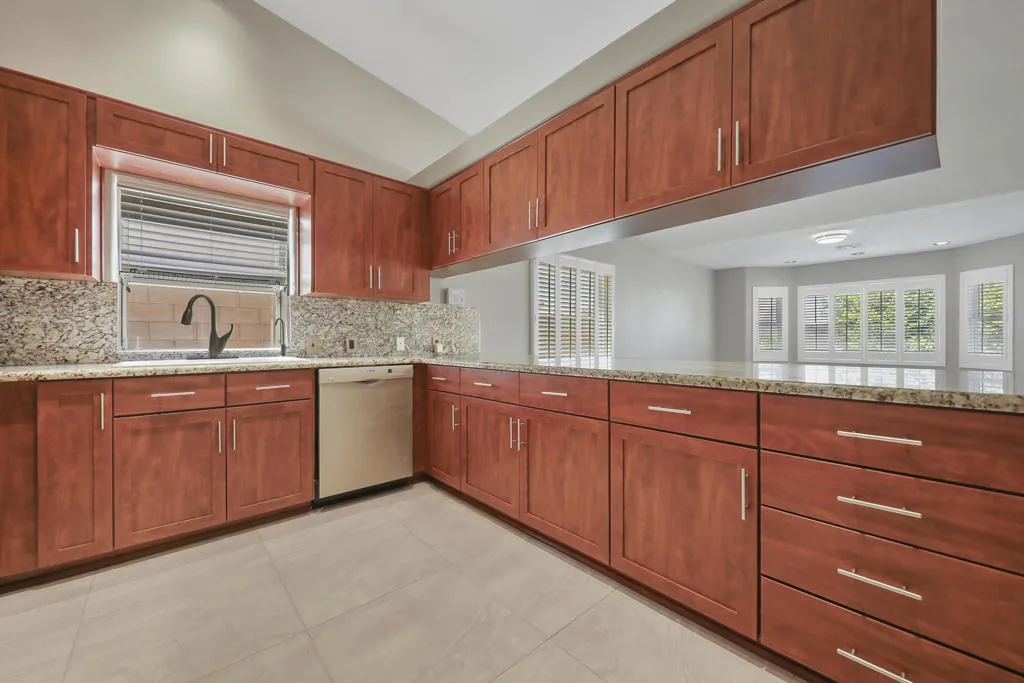 73390 Guadalupe Avenue, Palm Desert, California 92260 home-pic-10