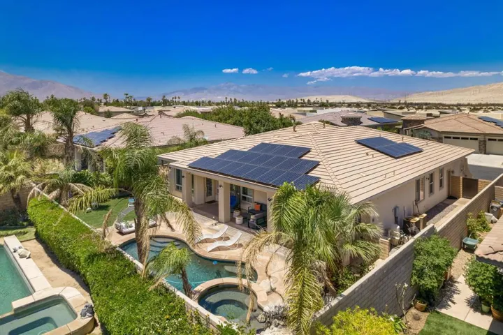 7-web-or-mls-GTPienzaExterior_2022_007