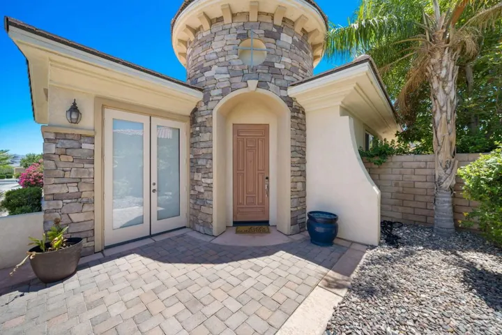 12-web-or-mls-GTPienzaExterior_2022_012