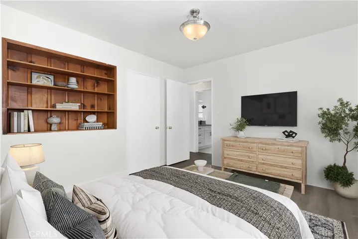 VIRTUALLY STAGED: Main House - Bedroom​​‌​​​​‌​​‌‌​​‌​​​‌‌​​​‌​​‌‌​​‌‌​​‌‌​​​​ 3