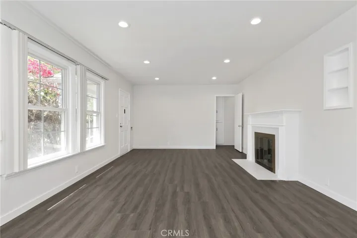 Main House - Living Room