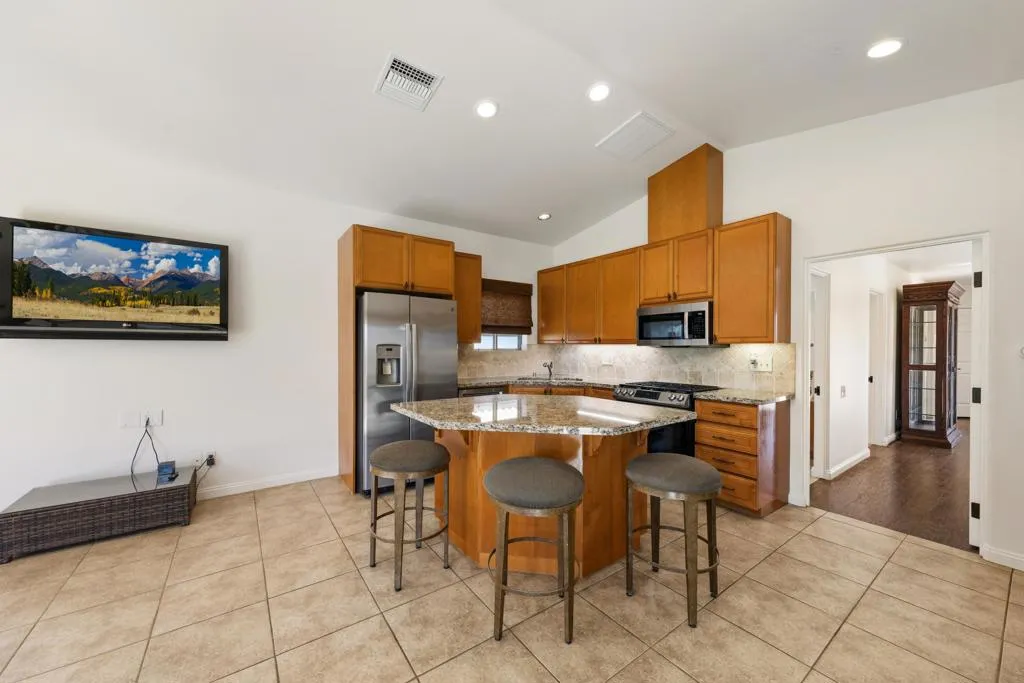 86127 Arrowood Avenue, Coachella, California 92236 home-pic-7