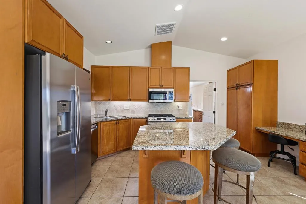 86127 Arrowood Avenue, Coachella, California 92236 home-pic-8