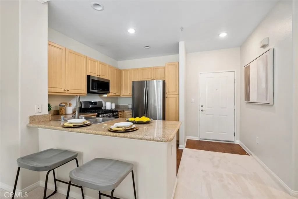 3458 Watermarke, Irvine, California 92612 home-pic-12