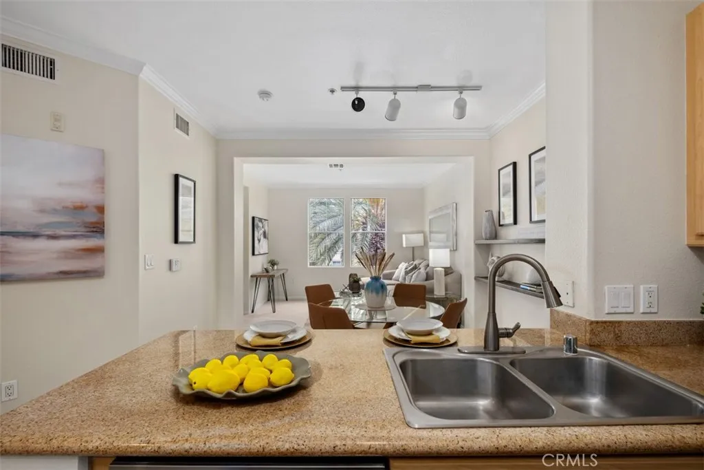 3458 Watermarke, Irvine, California 92612 home-pic-14