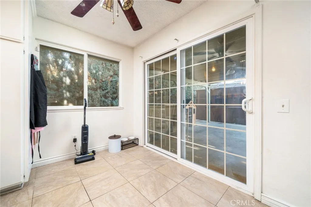 3282 Gallion, Riverside, California 92503 home-pic-14