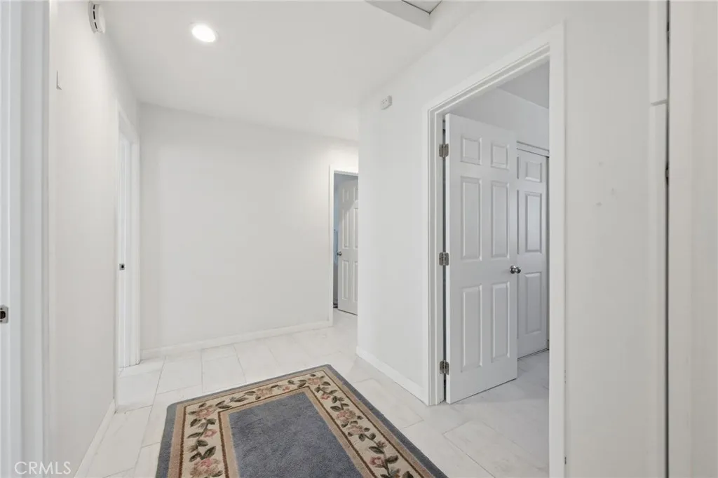 1080 Sapphire, Corona, California 92882 home-pic-20