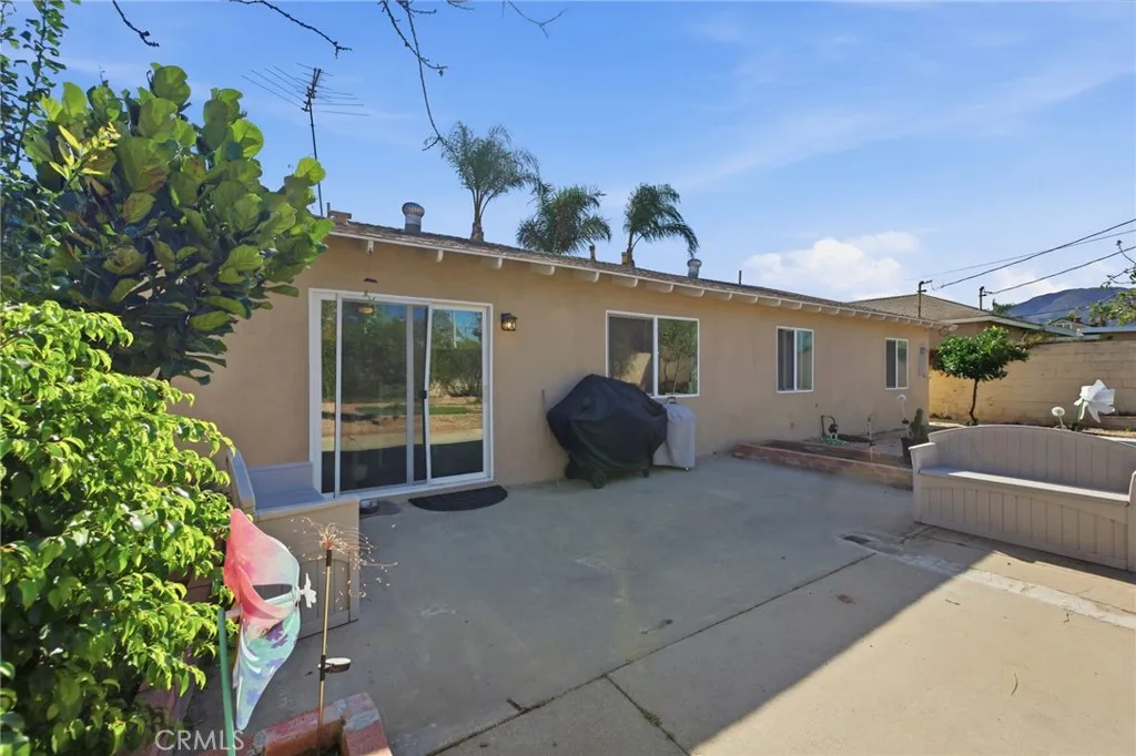 1080 Sapphire, Corona, California 92882 home-pic-32