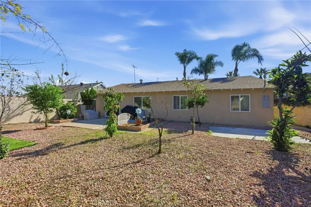 1080 Sapphire, Corona, California 92882 home-pic-34