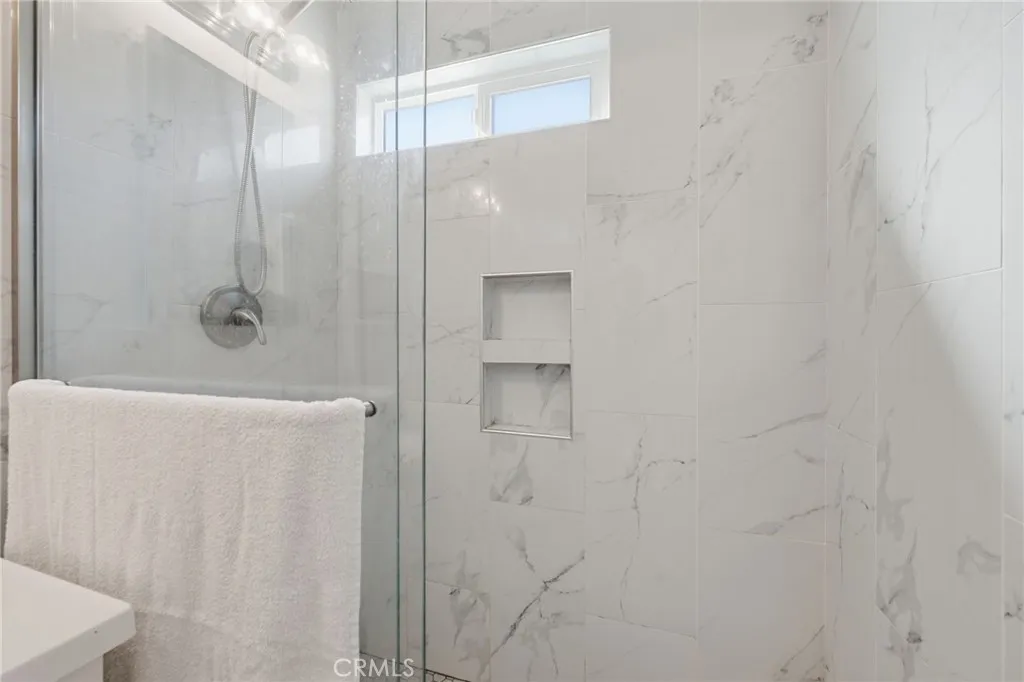 1080 Sapphire, Corona, California 92882 home-pic-31