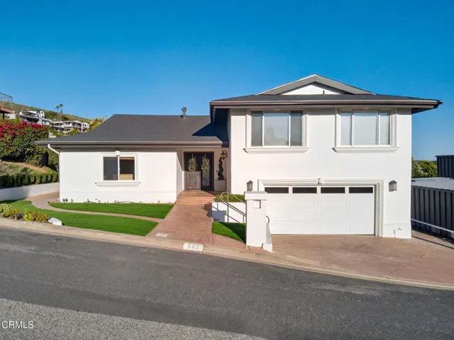 17-web-or-mls-Upmarketmedia_542Val-001