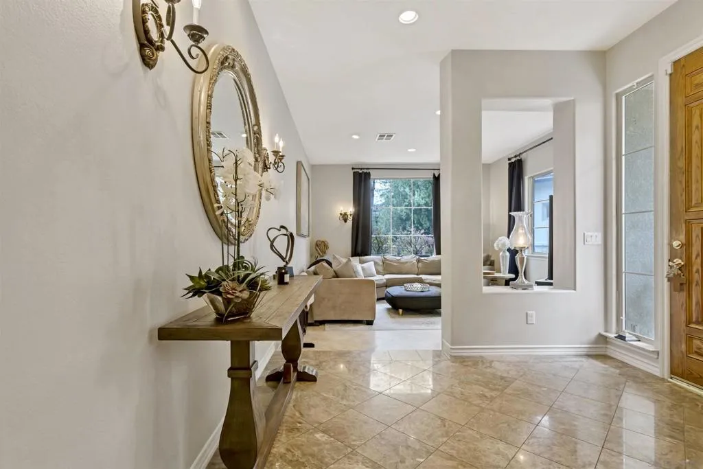 4229 Via Mira Monte, Agoura Hills, California 91301 home-pic-2