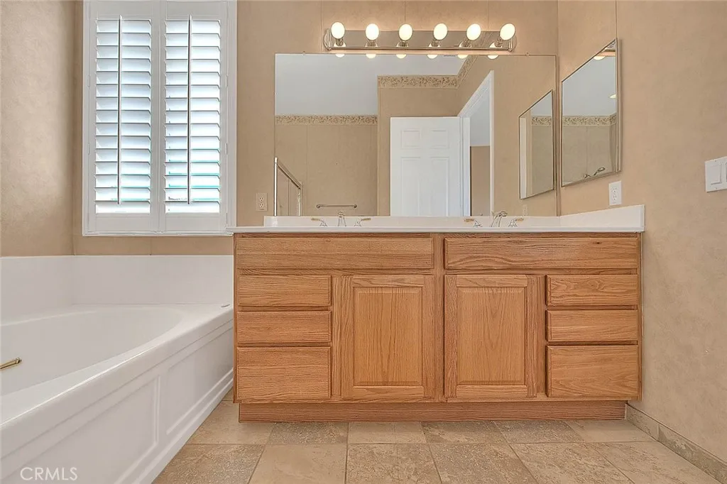 883 Eastlake Road, Beaumont, California 92223 home-pic-25