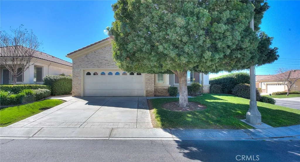 883 Eastlake Road, Beaumont, California 92223 home-pic-2