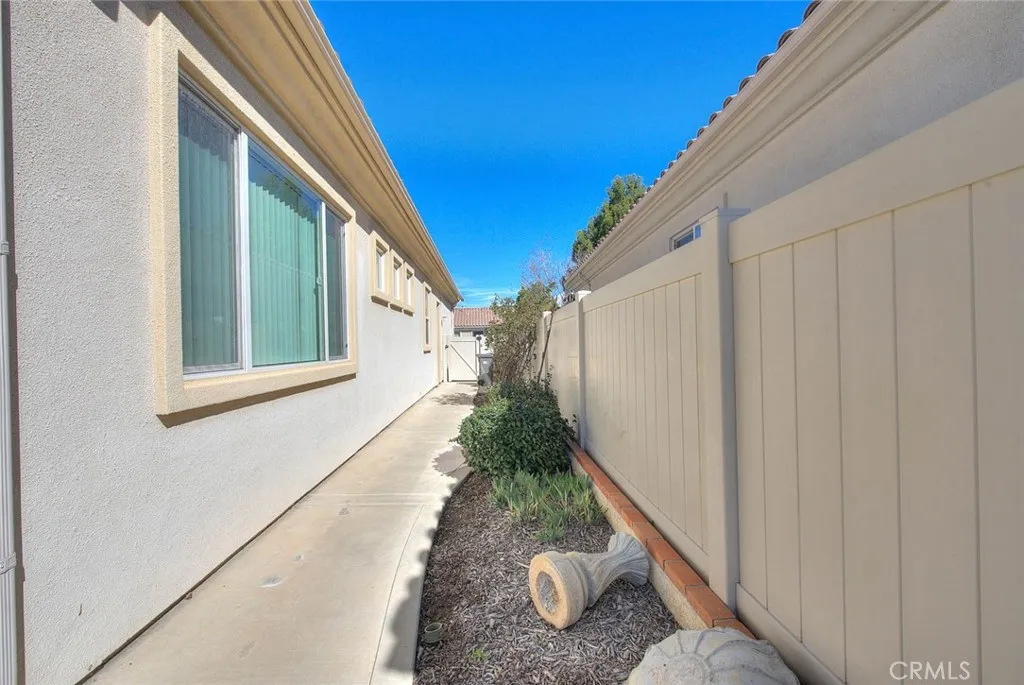 883 Eastlake Road, Beaumont, California 92223 home-pic-45