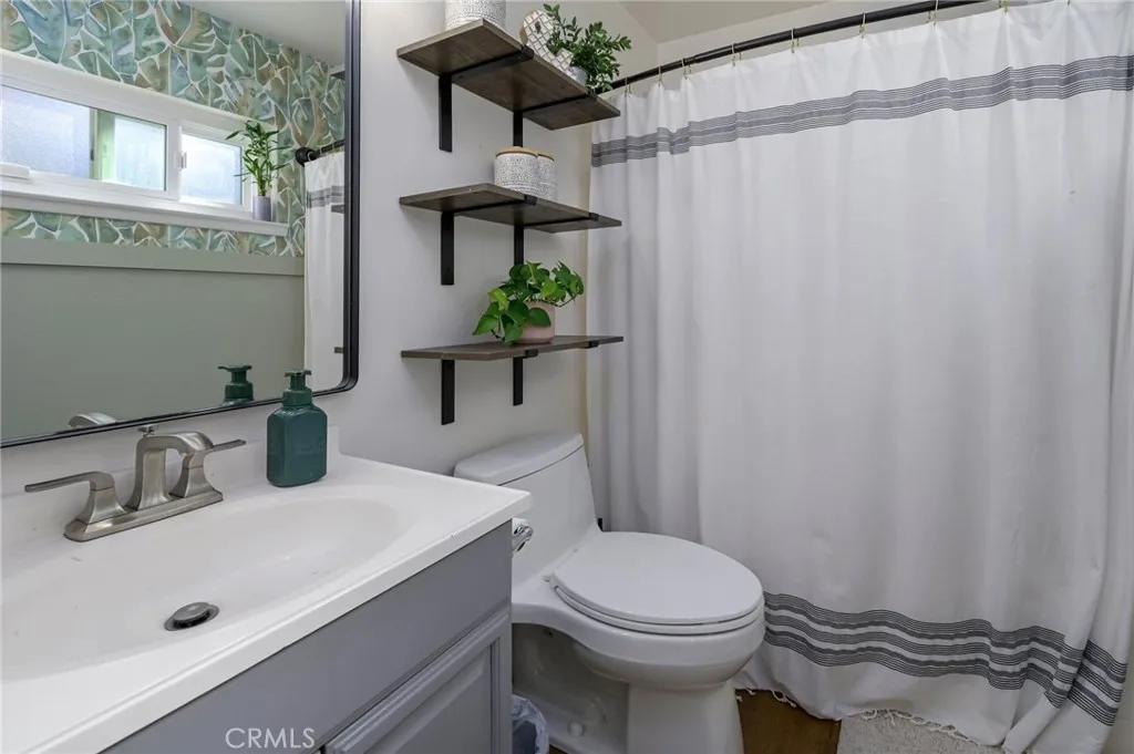 1546 Tilson Circle, Corona, California 92882 home-pic-19