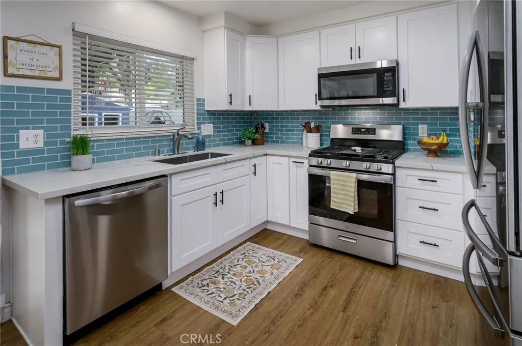 1546 Tilson Circle, Corona, California 92882 home-pic-1