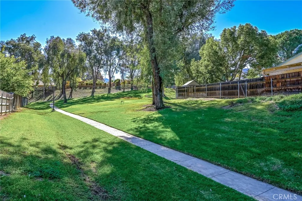 1546 Tilson Circle, Corona, California 92882 home-pic-31