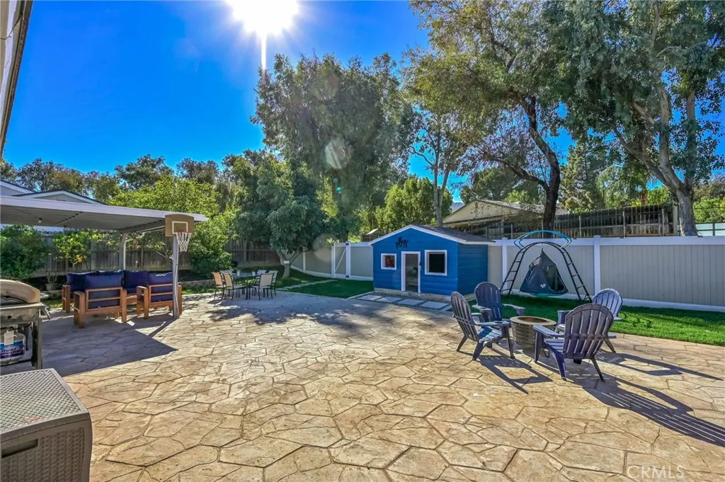 1546 Tilson Circle, Corona, California 92882 home-pic-25