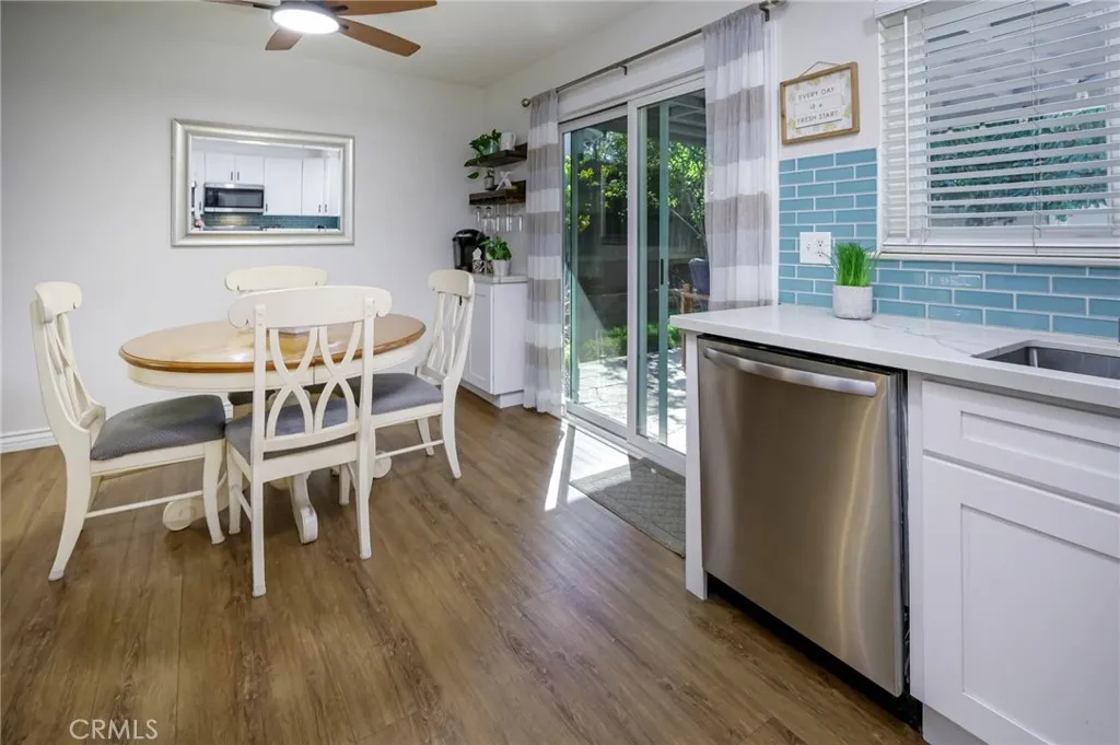 1546 Tilson Circle, Corona, California 92882 home-pic-9