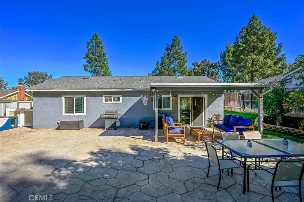 1546 Tilson Circle, Corona, California 92882 home-pic-26