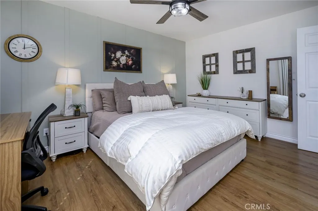 1546 Tilson Circle, Corona, California 92882 home-pic-17