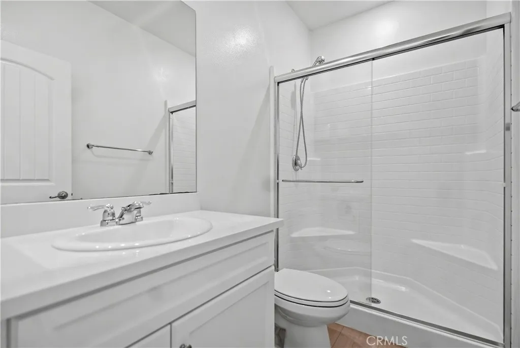 3153 E Yellowstone, Ontario, California 91762 home-pic-14