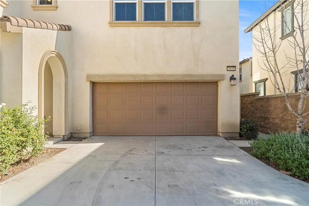 3153 E Yellowstone, Ontario, California 91762 home-pic-3