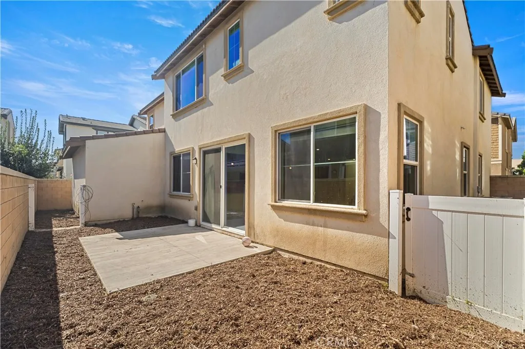 3153 E Yellowstone, Ontario, California 91762 home-pic-38