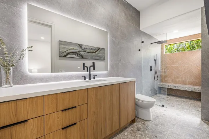 93-web-or-mls-8M4A7227