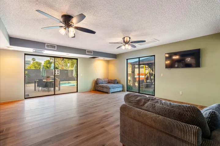 68320EncinitasRd-16