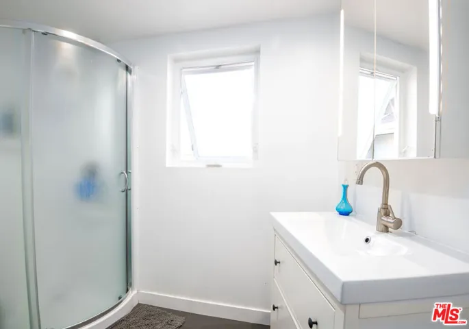3310 S Durango Avenue, Los Angeles, California 90034