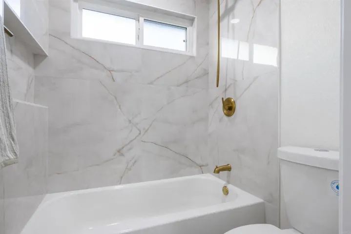 4350 Point Reyes Ct, Carlsbad, California 92010