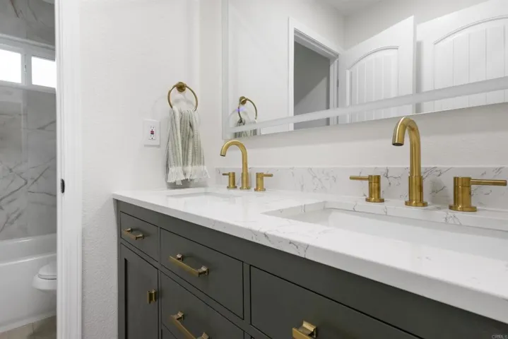 4350 Point Reyes Ct, Carlsbad, California 92010