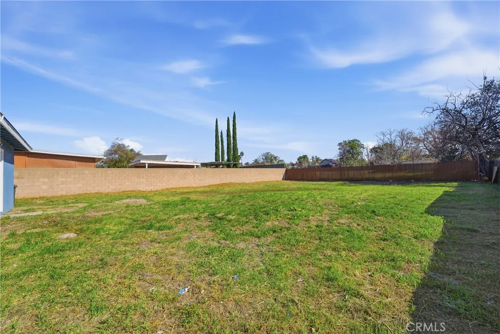 9259 Beech, Fontana, California 92335 home-pic-20