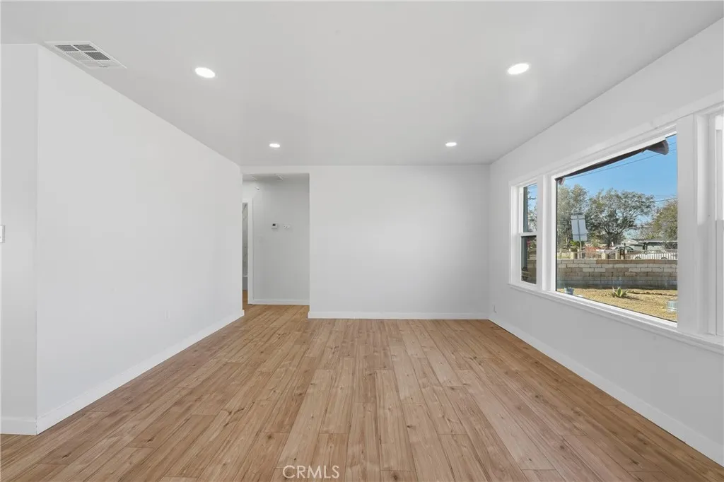 9259 Beech, Fontana, California 92335 home-pic-3