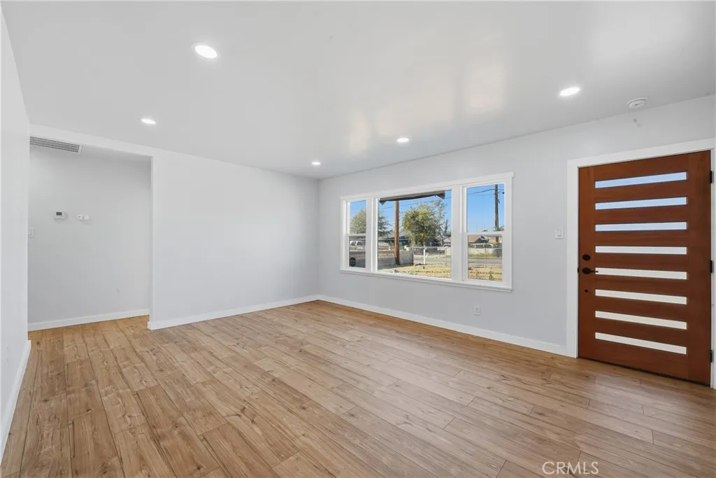 9259 Beech, Fontana, California 92335 home-pic-2