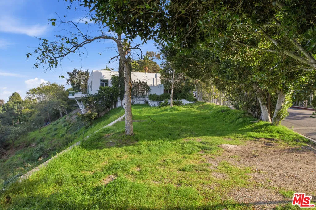 1016 Stradella Road, Los Angeles, California 90077 home-pic-4