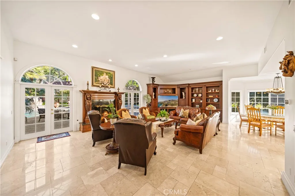 1161 N Coyote, Orange, California 92869 home-pic-11