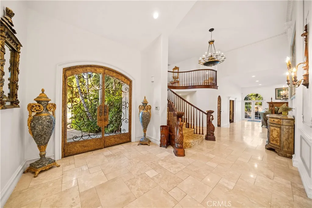 1161 N Coyote, Orange, California 92869 home-pic-4