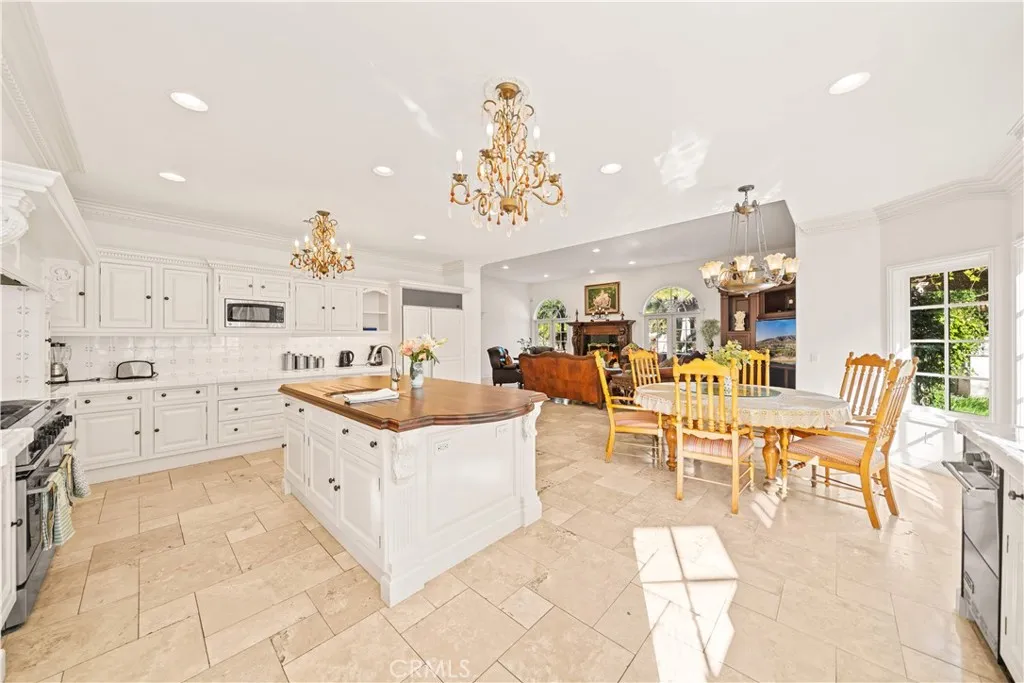 1161 N Coyote, Orange, California 92869 home-pic-17