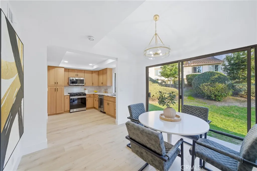 26542 Azuer, Mission Viejo, California 92691 home-pic-17