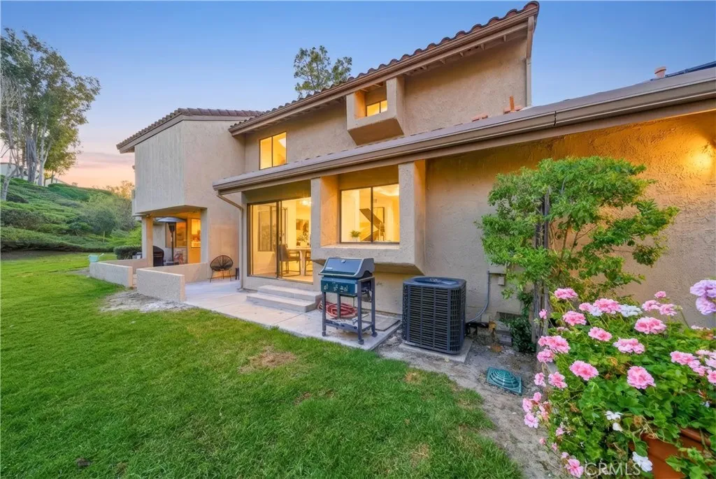 26542 Azuer, Mission Viejo, California 92691 home-pic-54