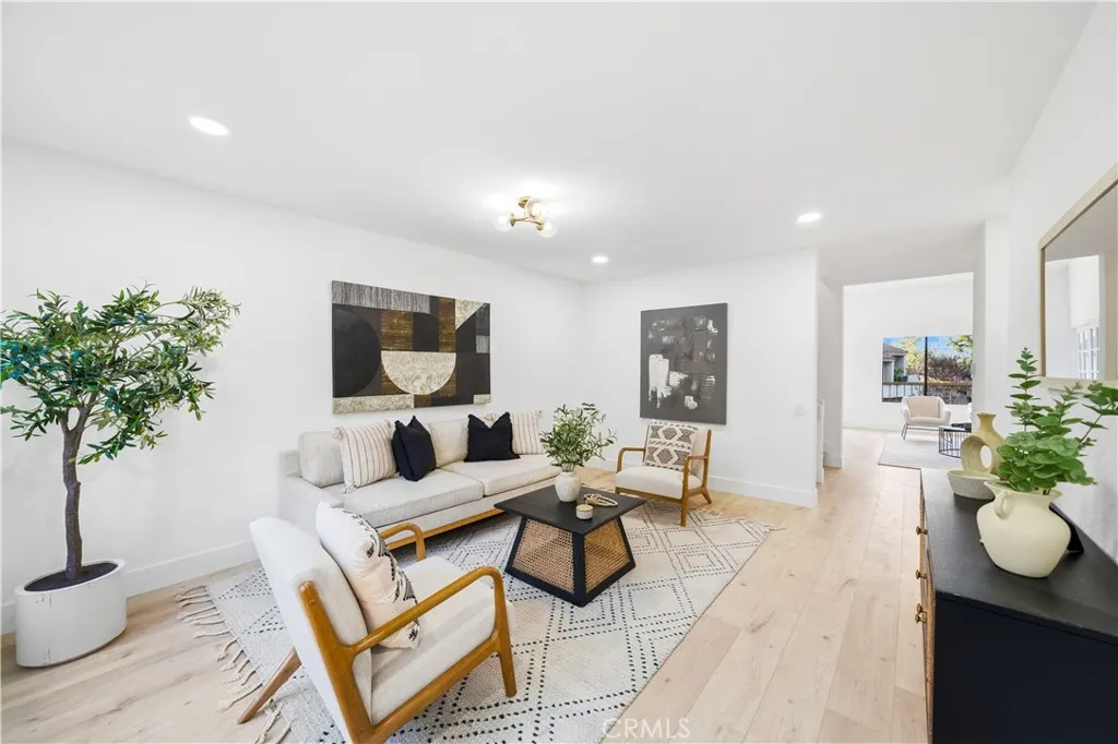 26542 Azuer, Mission Viejo, California 92691 home-pic-16